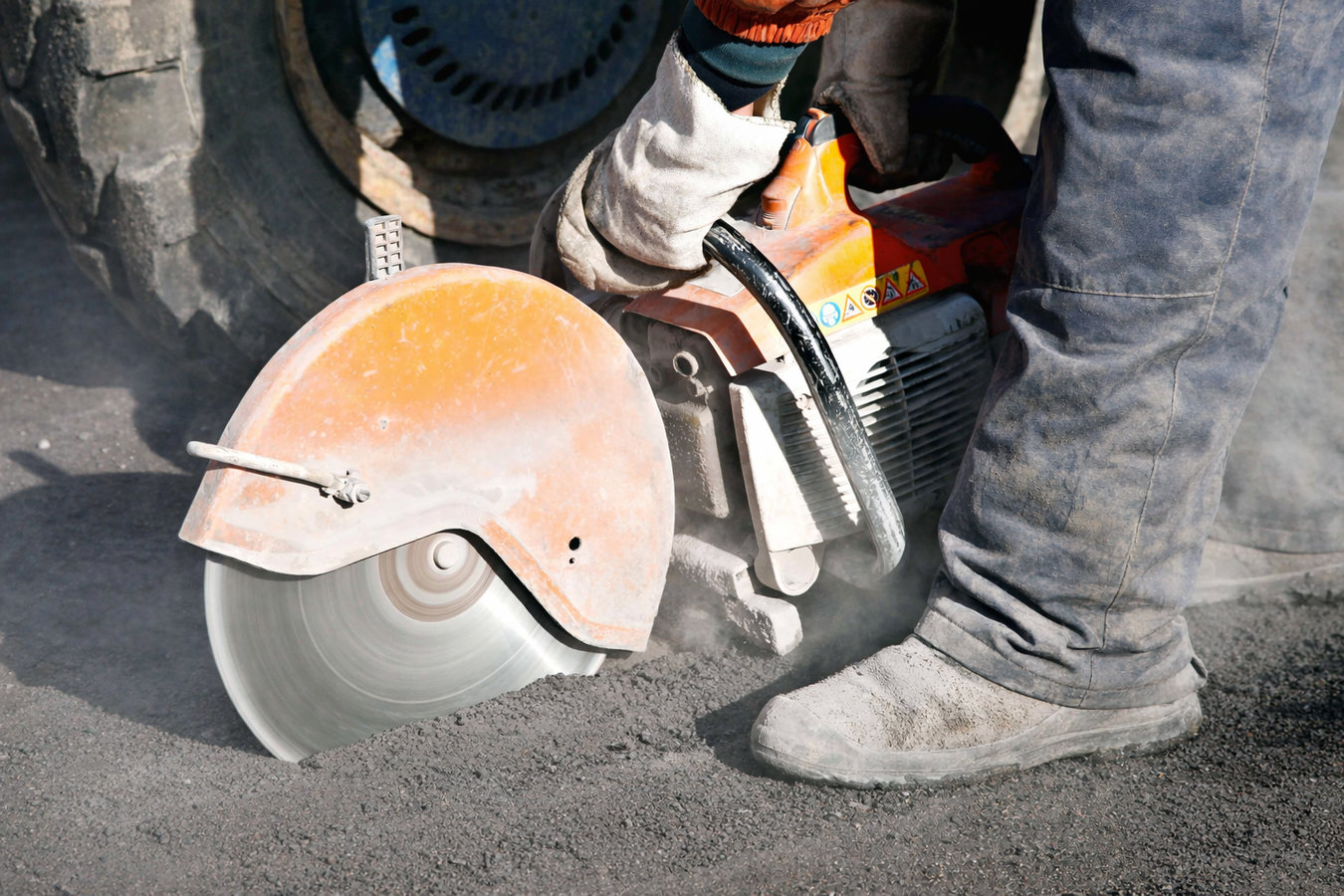 Concrete cutting in Bloomington, IL