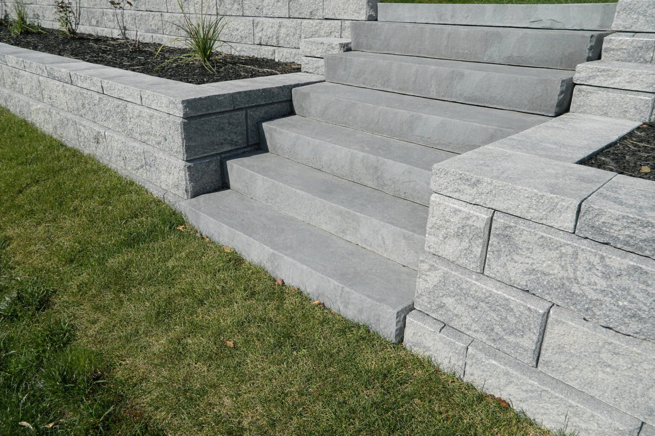 Concrete steps construction in Bloomington, IL